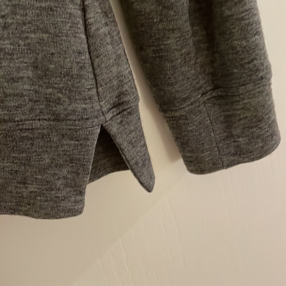 Filippa K grey long sleeve - Picture 2 of 6